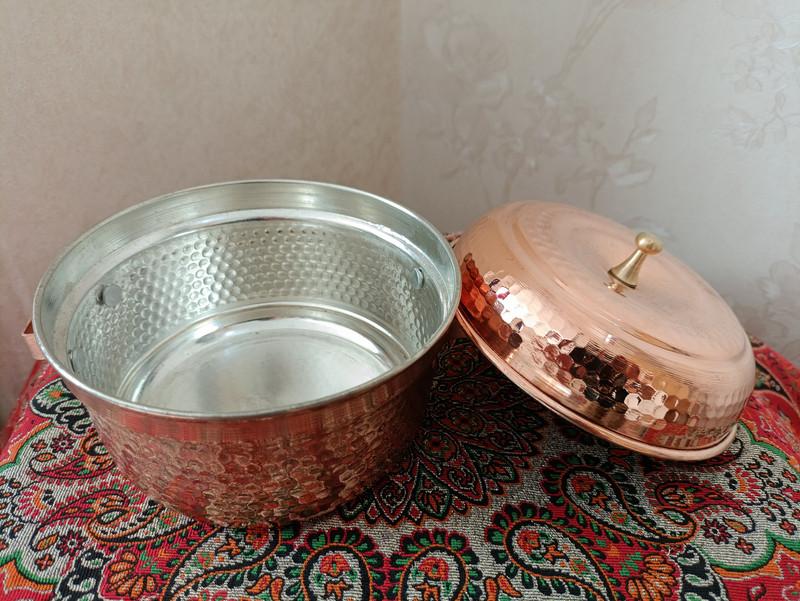 قابلمه مسی چکشی با گنجایش ۸۰۰ میلی لیتر با قلع کاری داخل دست ساز زنجان