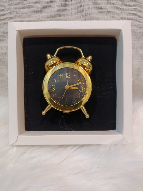 باکس کادویی ساعت رومیزی وارداتی مجهز به آلارم