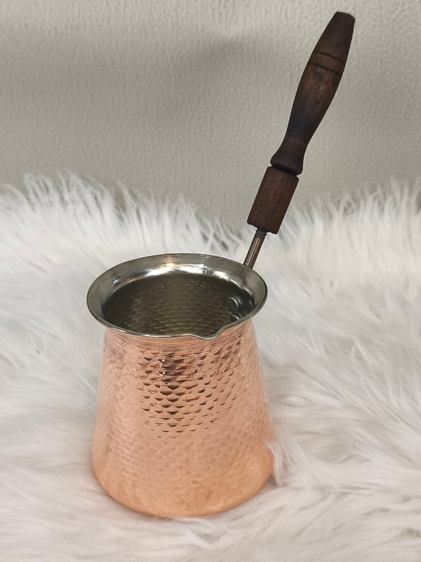 شیرجوش مسی با دسته چوبی و قلع کاری داخل