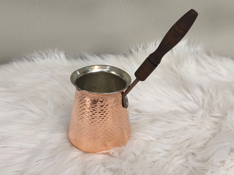 شیرجوش مسی با دسته چوبی و قلع کاری داخل