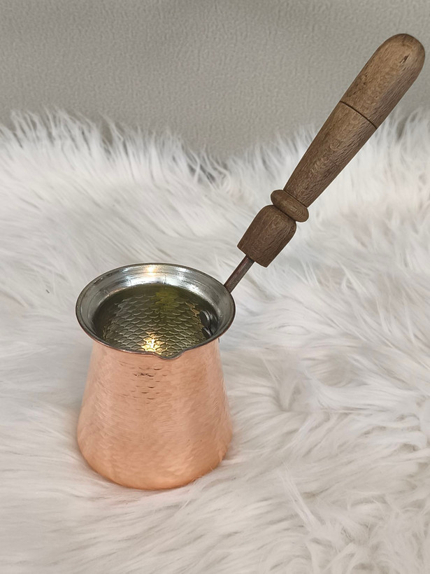شیرجوش مسی با دسته چوبی و قلع کاری داخل