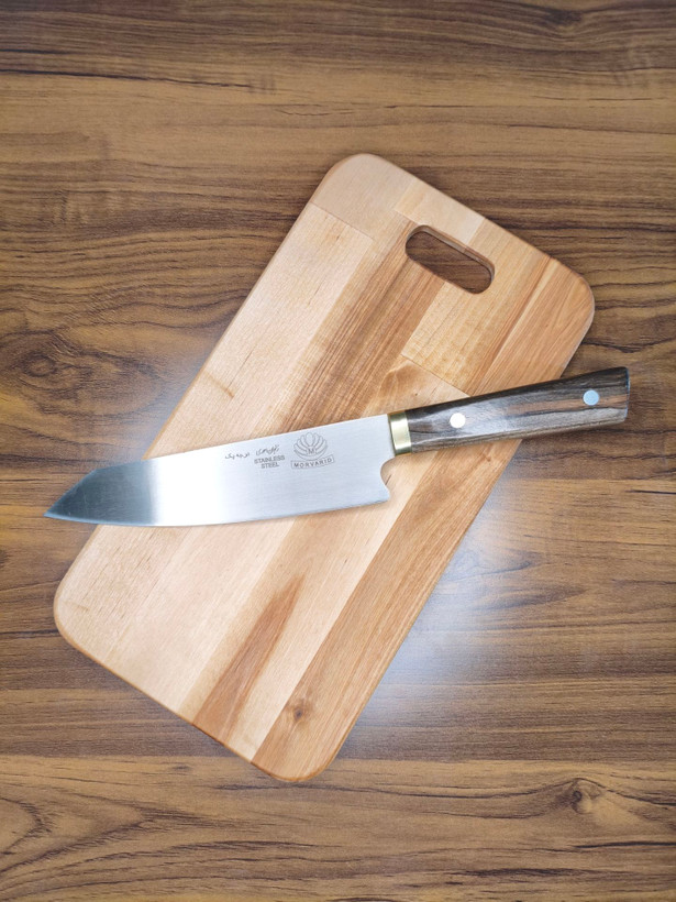 چاقوی شف ژاپنی با تیغه استیل و دسته چوب گردو